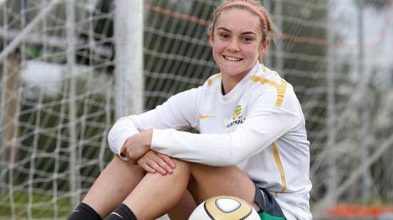 Matildas and Wanderers teen Ellie Carpenter adds loyalty to her list of skills