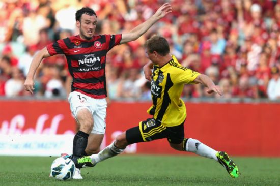 Wanderers take on Phoenix in opening home match