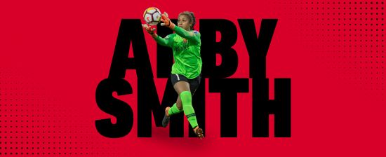 Wanderers snap up Abby Smith