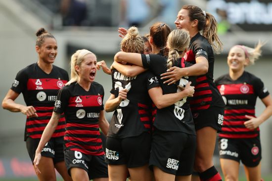 Wanderers stunning five star performance in Sydney Derby