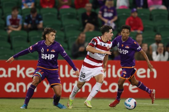 Wanderers draw with Perth